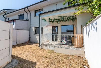 Casa / Vila in Corbeanca,  toate utilitatile, strada principala - 16