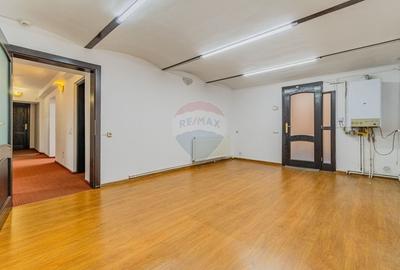 Apartament cu 5 camere în Centrul Civic - 27