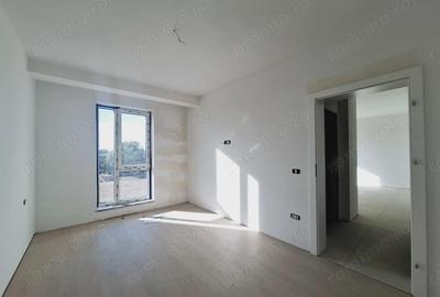 Garsonieră decomandată în Girocului