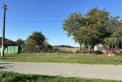 Teren de 2300 mp, în Exterior Vest - 5