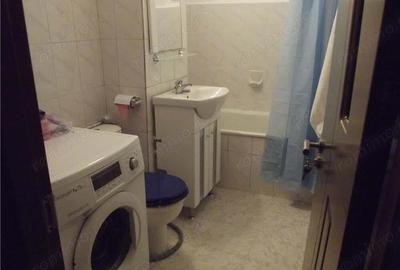 Garsonieră decomandată în Timpuri Noi