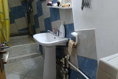 Garsonieră decomandată în Titan - 5