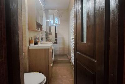 Propun spre vinzare 42 mp - 7