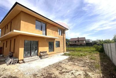 Casă individuală cu 6 camere cu Teren 459 Mp în Balotești