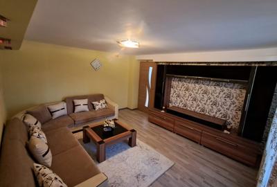 Apartament cu 3 camere decomandat în Central - 3