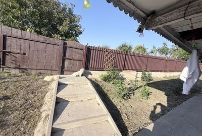 Casă cu 2 camere cu Canalizare în Strunga