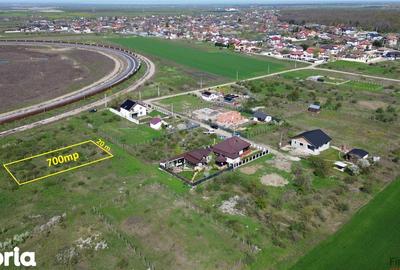 Teren de 700 mp, în Vânători - 4