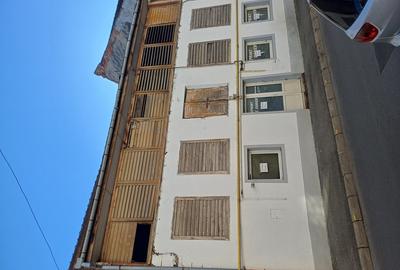 Vand casa in zona istorica - 1