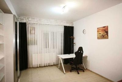 Garsonieră decomandată în Roșu - 3
