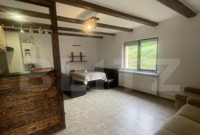 Casa frumoasa ?i cocheta de vanzare in Mila? - 2900 m - 3