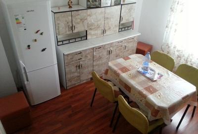Apartament cu 3 camere decomandat în Central - 2