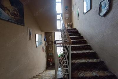 Casă cu 12 camere cu Canalizare în Brâncoveanu - 10