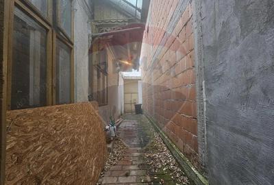 Casa de vanzare zona 0 - 2