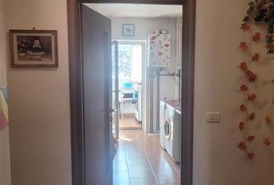 Apartament cu 3 camere decomandat în Mioriței - 7