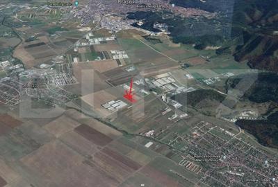 Teren de 9250 mp, în Cristian