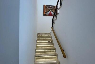 Casă cu 6 camere în Dumbrăvița - 3