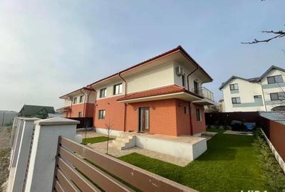 Casă cu 4 camere cu Teren 350 Mp în Nicolina - 2