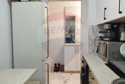 Apartament cu 2 camere, renovat 2024/ et 3. - Simleu Silvaniei - 9