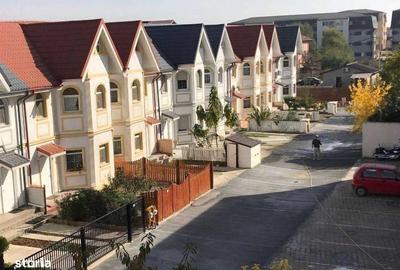Casă cu 4 camere cu Teren 110 Mp în Central