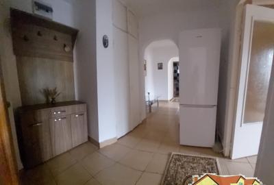 Apartament cu 3 camere semidecomandat în Dunărea - 2