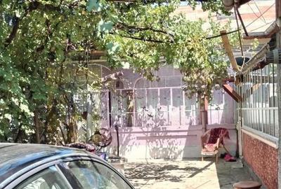 Branesti / IF - casa batraneasca din caramida cu teren de... - 32