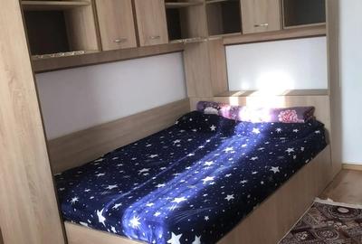 Inchiriez apartament 3 camere zona Catanga - 1