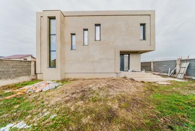 Casă individuală cu 4 camere cu Canalizare în Fântânele - 1