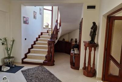 Casă cu 3 camere cu Teren 370 Mp în Valea Roșie - 9