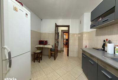 Apartament cu 3 camere decomandat în Hala Centrală - 11
