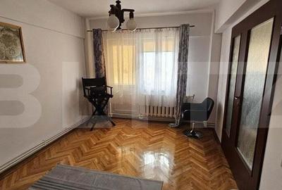 Apartament cu 5 camere decomandat în Trident - 10