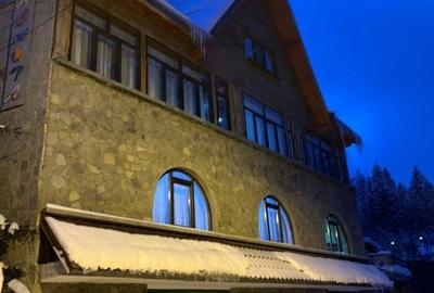 Vila Predeal 500 mp de renovat potential 6 apartamente 3 garaje - 11