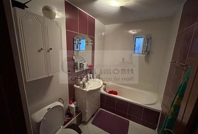 Ap 4 camere decomandat 2 bai 79mp Nicolina-Frumoasa 145,000 € - 3