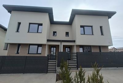Casa tip duplex, 4 Camere - Valea Lupului / Rediu