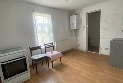 Casă cu 2 camere cu Teren 300 Mp în 1 Mai - 1