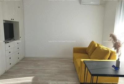 Garsonieră semidecomandată în Titan