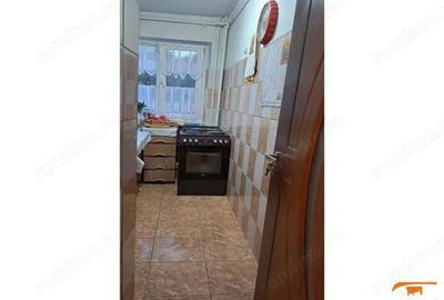 Apartament 3 camere zona Dacia etaj 2 cu centrala - 5