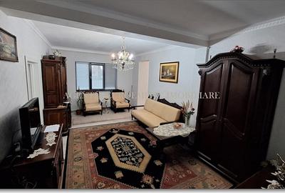 Casa de vanzare in localitatea Lazu - 5