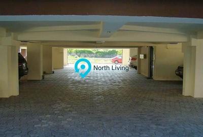 Apartament cu 3 camere semidecomandat, mobilat în Nord-Est - 17