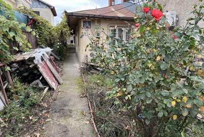 Casă cu 4 camere în Central - 2