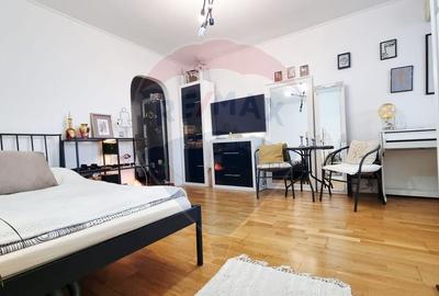 Garsonieră semidecomandată, mobilată în Costin Georgian