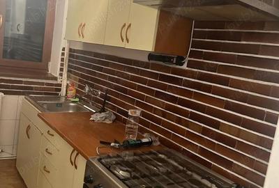 Apartament cu 3 camere decomandat în Central - 1