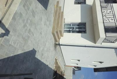 Casă cu Teren 150 Mp în Central