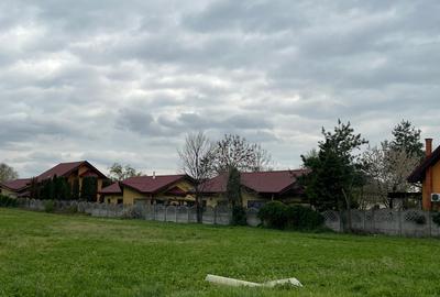 Ciolpani - spre Izvorani, str.Mihail Manolescu- 1500 mp - 1