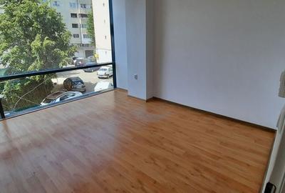 Spațiu comercial, de 20 mp, în Ultracentral - 3