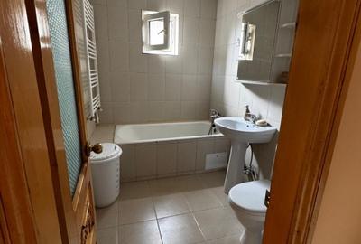Apartament cu 2 camere decomandat în C5 - 7