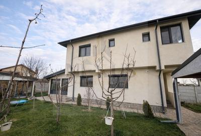 Casă individuală cu 4 camere cu Canalizare în Berceni - 1