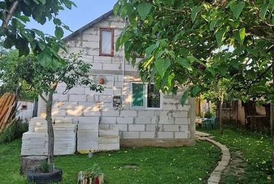 Casă cu 2 camere decomandat în Măldăeni - 8