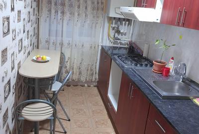 Apartament cu 2 camere decomandat în Cornișa - 1