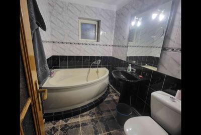 Apartament cu 3 camere decomandat în Central - 10