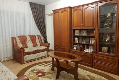 Apartament cu 4 camere decomandat în 1 Mai - 3